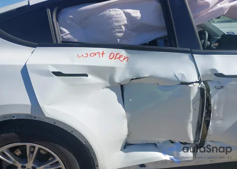 2023 Tesla Model Y Awd/Long Range Dual Motor All-Wheel Drive z USA, uszkodzony, nr VIN 7SAYGDEE4PA167788